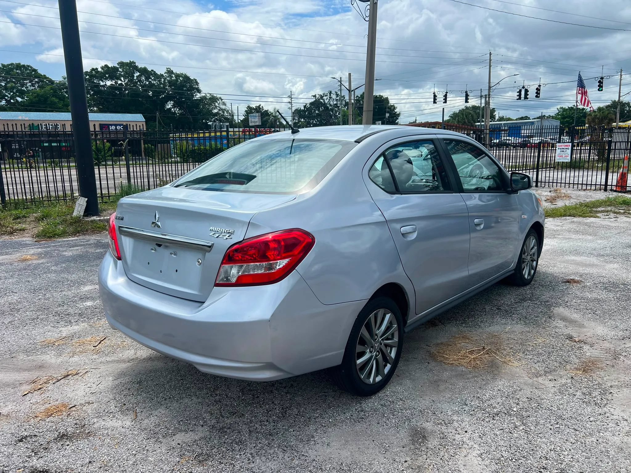 Used 2019 Mitsubishi Mirage G4 ES FWD image 9