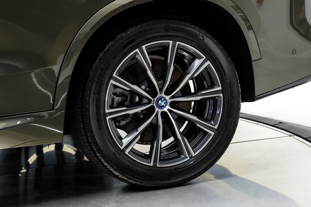 Used 2024 BMW X5 xDrive50e w/ M Sport Package AWD/4WD image 58
