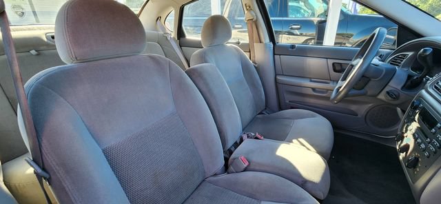 Used 2004 Ford Taurus SES FWD image 13