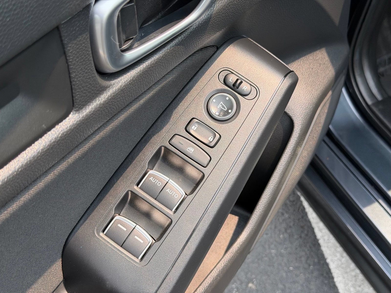 Used 2023 Honda Civic LX image 12
