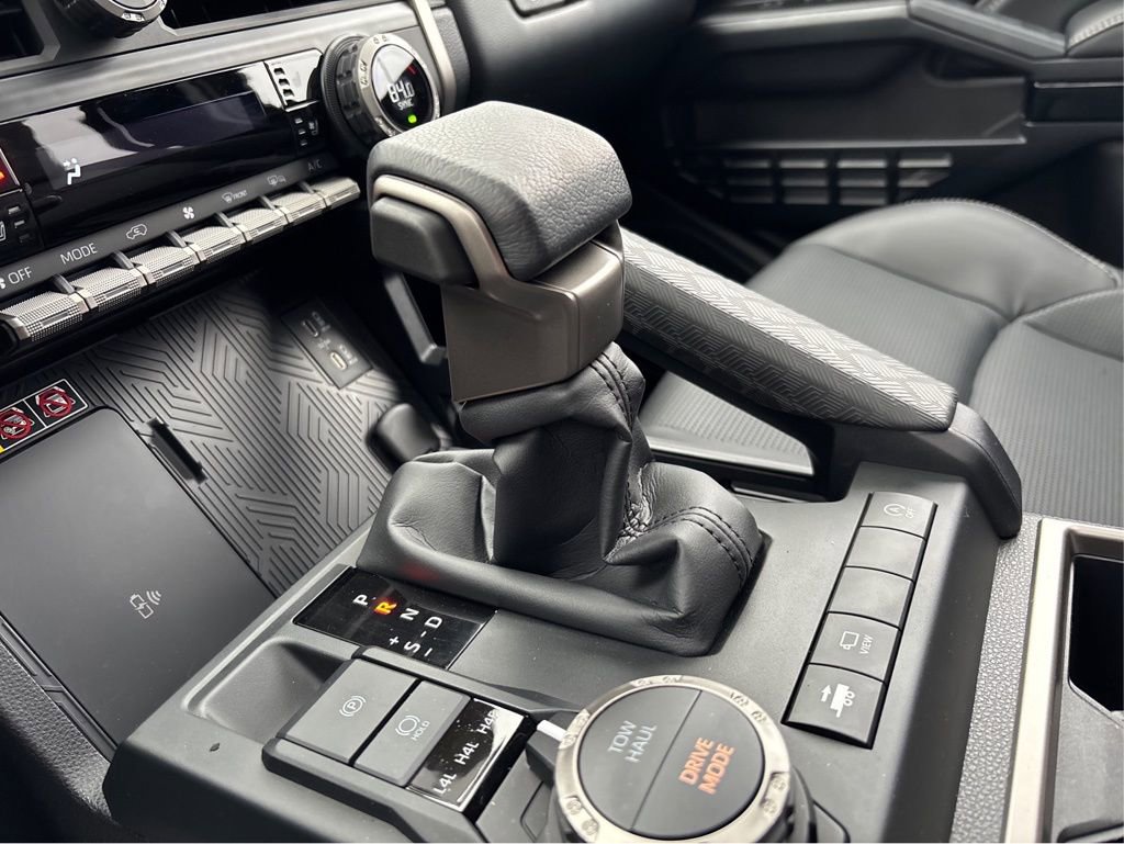 Used 2025 Toyota 4Runner Limited image 28