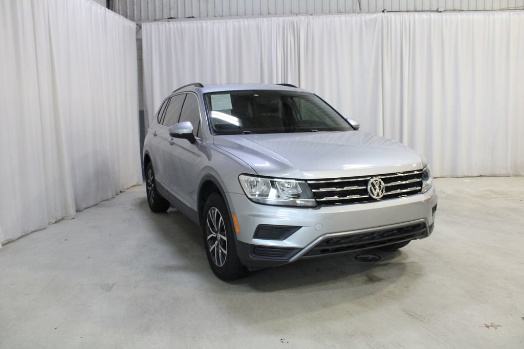 Used 2020 Volkswagen Tiguan SE AWD/4WD image 37