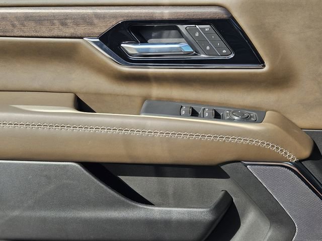New 2026 GMC Yukon XL Denali Ultimate image 17