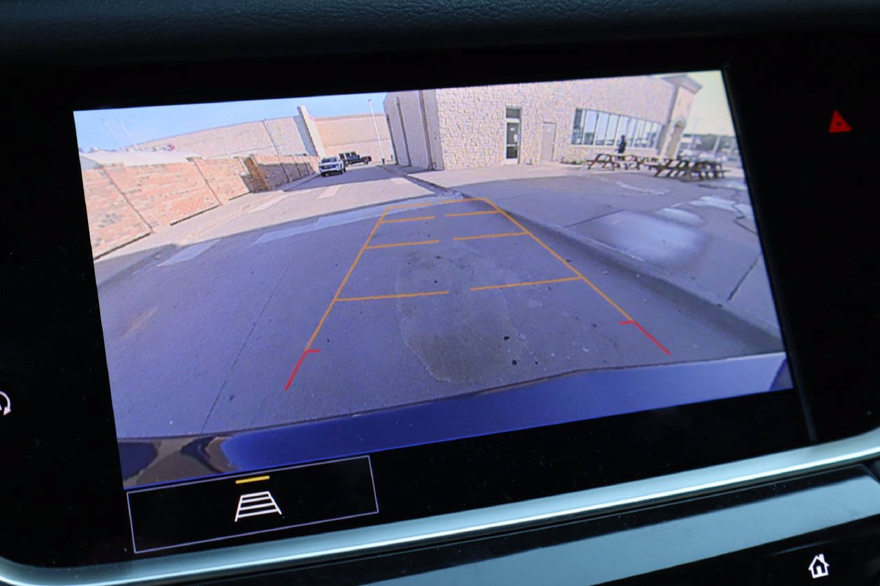 Used 2025 Cadillac XT5 Premium Luxury FWD image 8