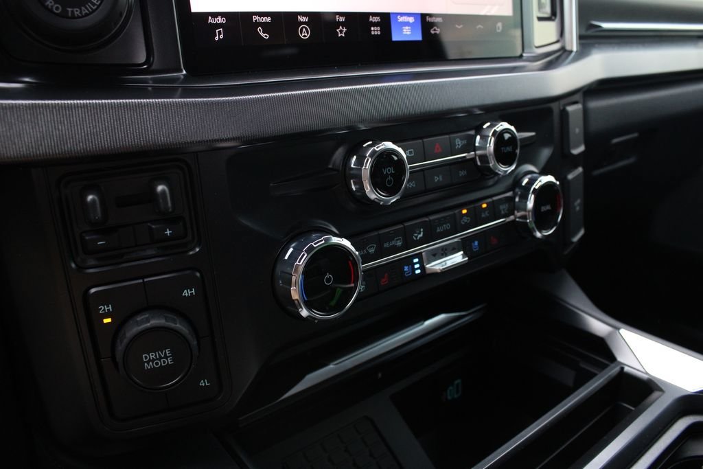 New 2026 Ford F350 Platinum AWD/4WD image 17