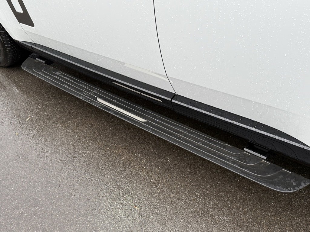 Certified 2023 Land Rover Range Rover SE image 40