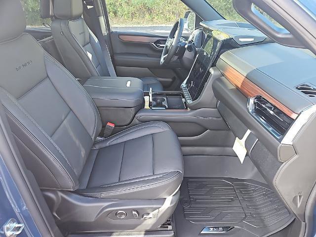 New 2026 GMC Yukon Denali w/ Advanced Technology Package image 34