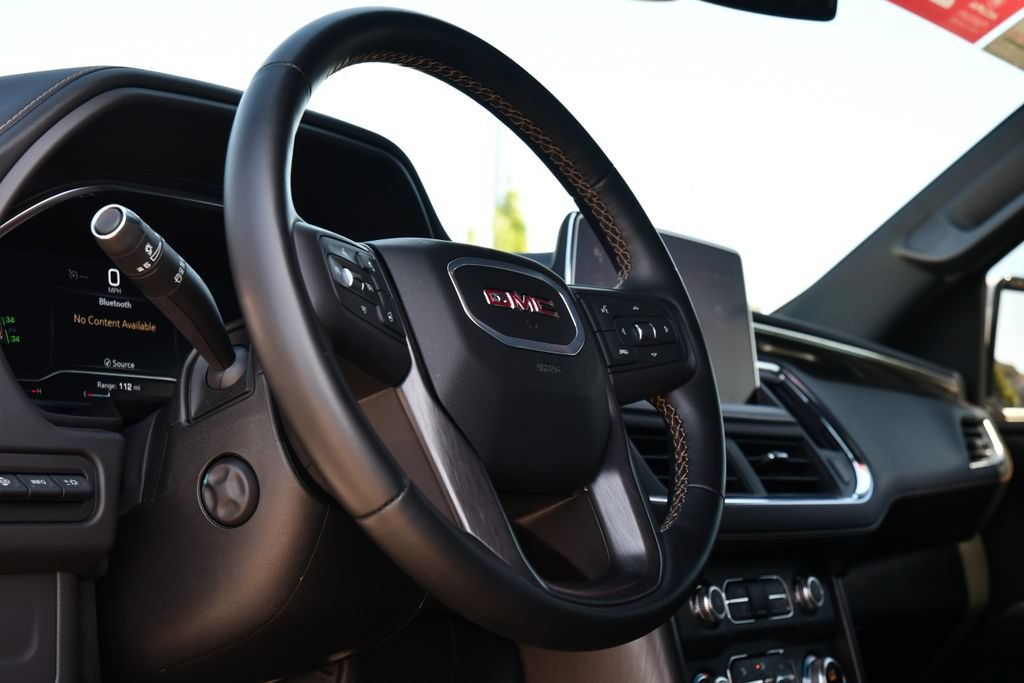 Used 2024 GMC Yukon AT4 w/ AT4 Premium Package AWD/4WD image 16