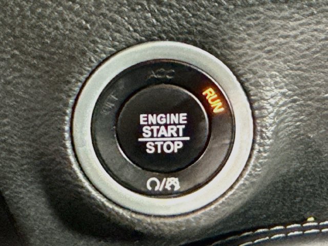 Used 2023 Dodge Challenger SXT RWD image 20