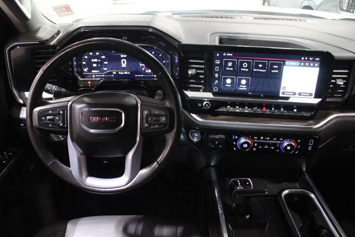 Used 2022 GMC Sierra 1500 SLT w/ SLT Premium Plus Package AWD/4WD image 33