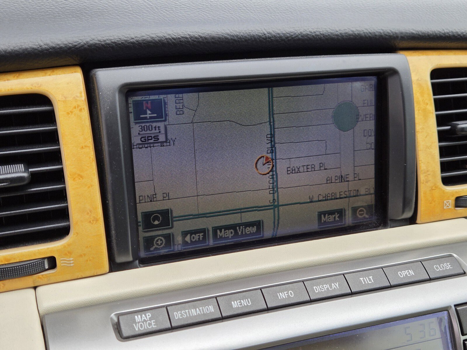 Used 2005 Lexus SC 430 Convertible image 18