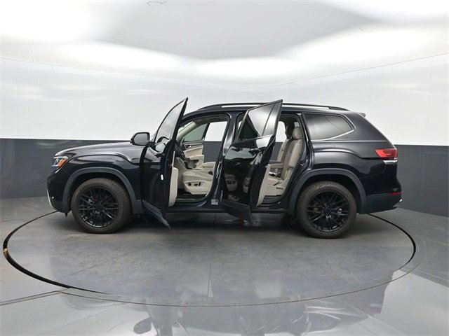 Used 2022 Volkswagen Atlas SE image 36