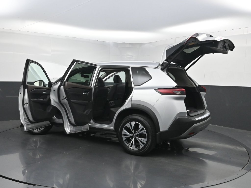 Used 2023 Nissan Rogue SV w/ SV Premium B Package FWD image 36