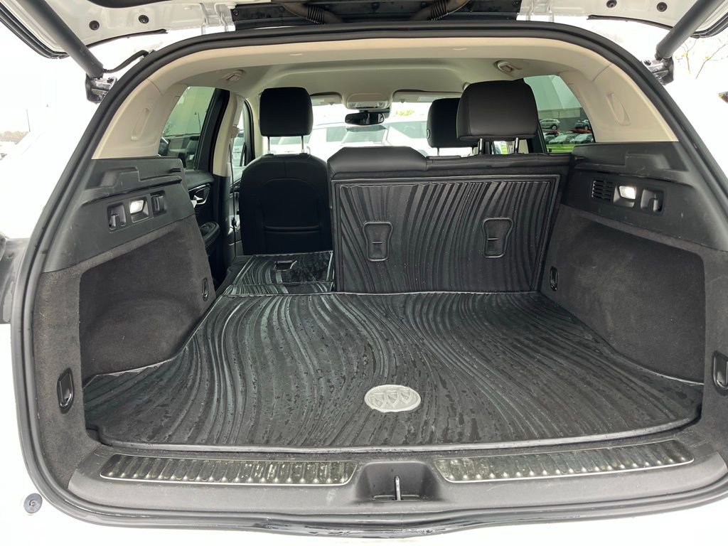 Used 2021 Buick Envision Essence w/ Sport Touring Package image 29
