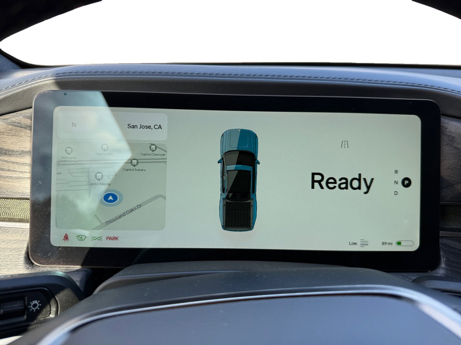 Used 2023 Rivian R1T Adventure image 11