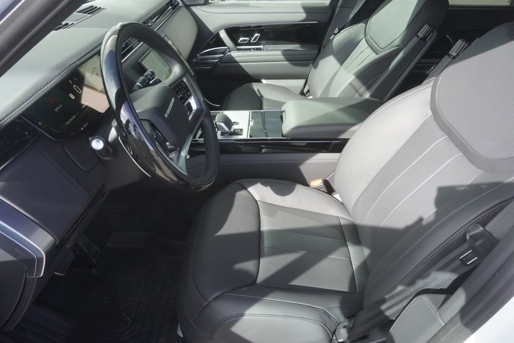 New 2026 Land Rover Range Rover Long Wheelbase SE image 19