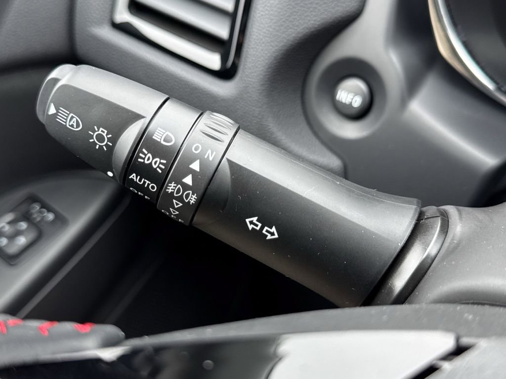 New 2026 Mitsubishi Outlander Sport LE AWD/4WD image 17