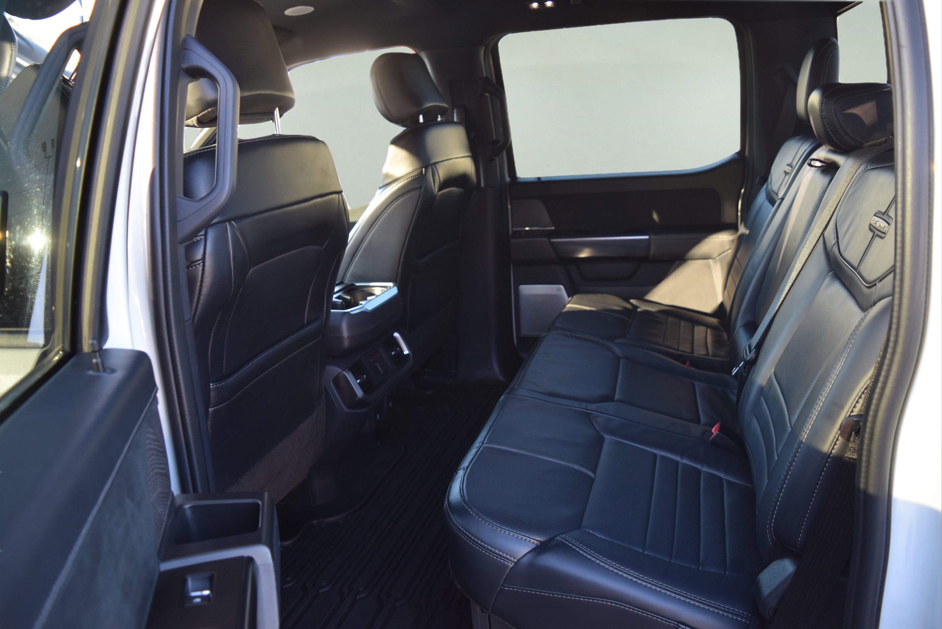 Certified 2022 Ford F150 Platinum w/ Equipment Group 701A High image 9