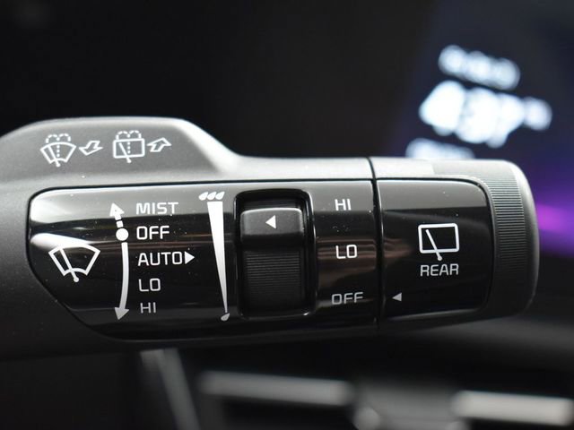 Certified 2024 Kia Niro Wind w/ Wind Preserve Package image 29