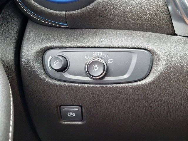 Used 2025 Chevrolet Blazer RS w/ Enhanced Convenience Package image 39