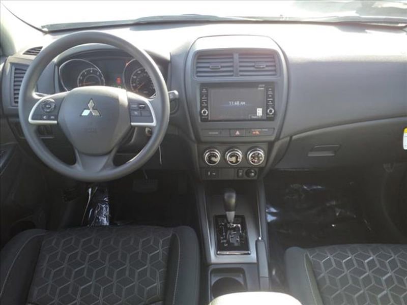 Used 2024 Mitsubishi Outlander Sport ES image 13