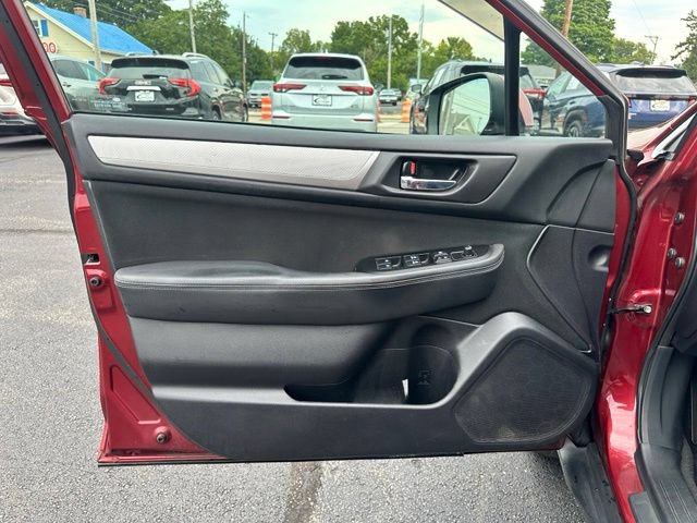 Used 2017 Subaru Outback 2.5i Premium AWD/4WD image 14