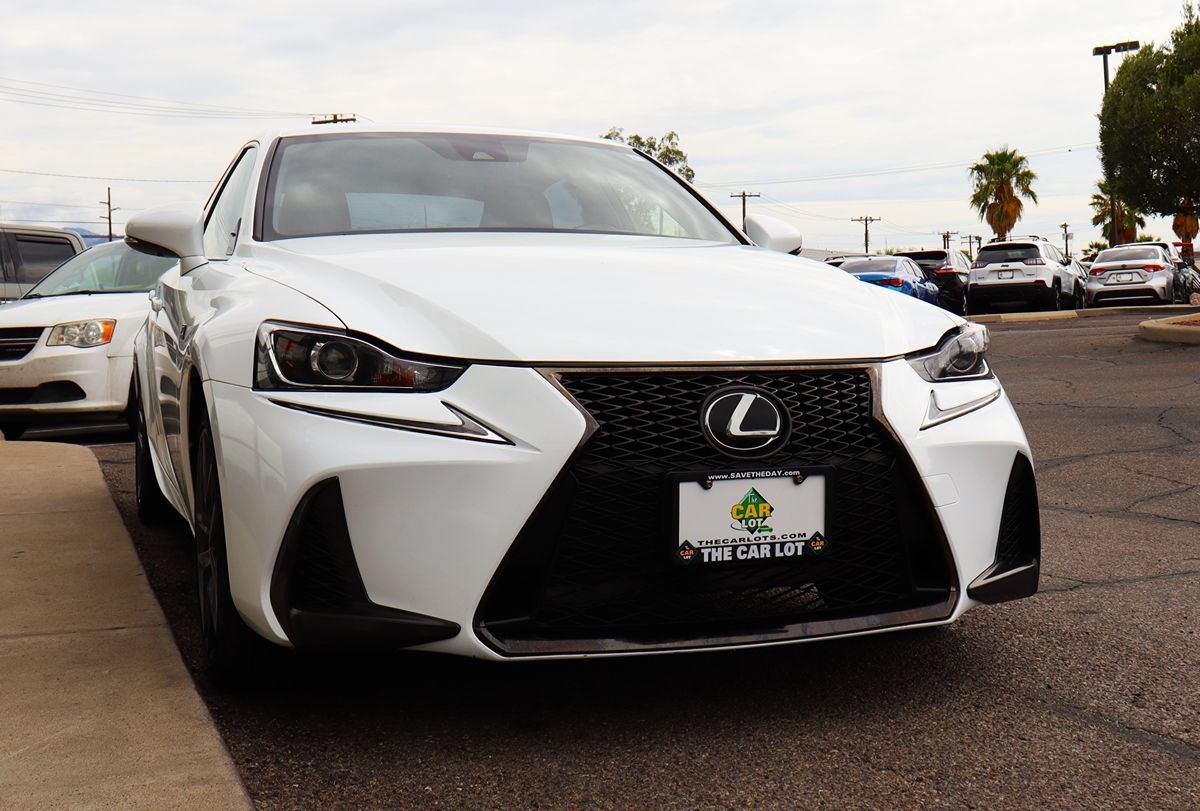 Used 2018 Lexus IS 300 F Sport w/ F Sport Package RWD image 18
