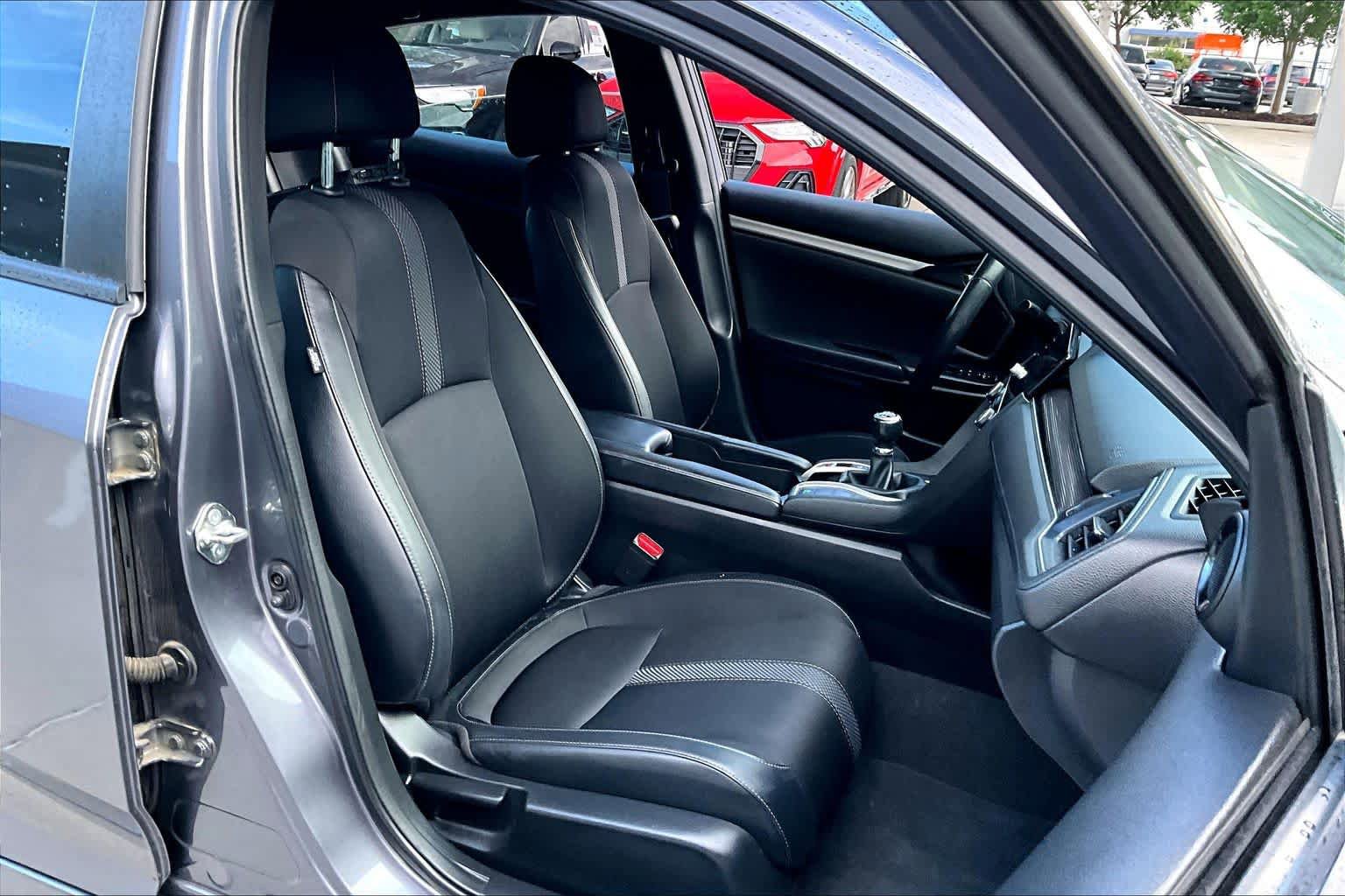 Used 2020 Honda Civic Sport image 9