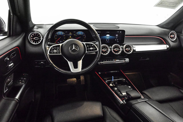 Used 2021 Mercedes-Benz GLB 250 4MATIC image 18