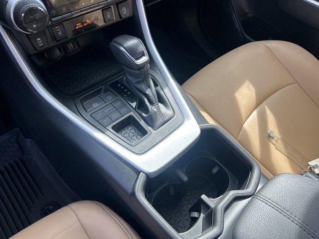 Used 2023 Toyota RAV4 XLE Premium image 23
