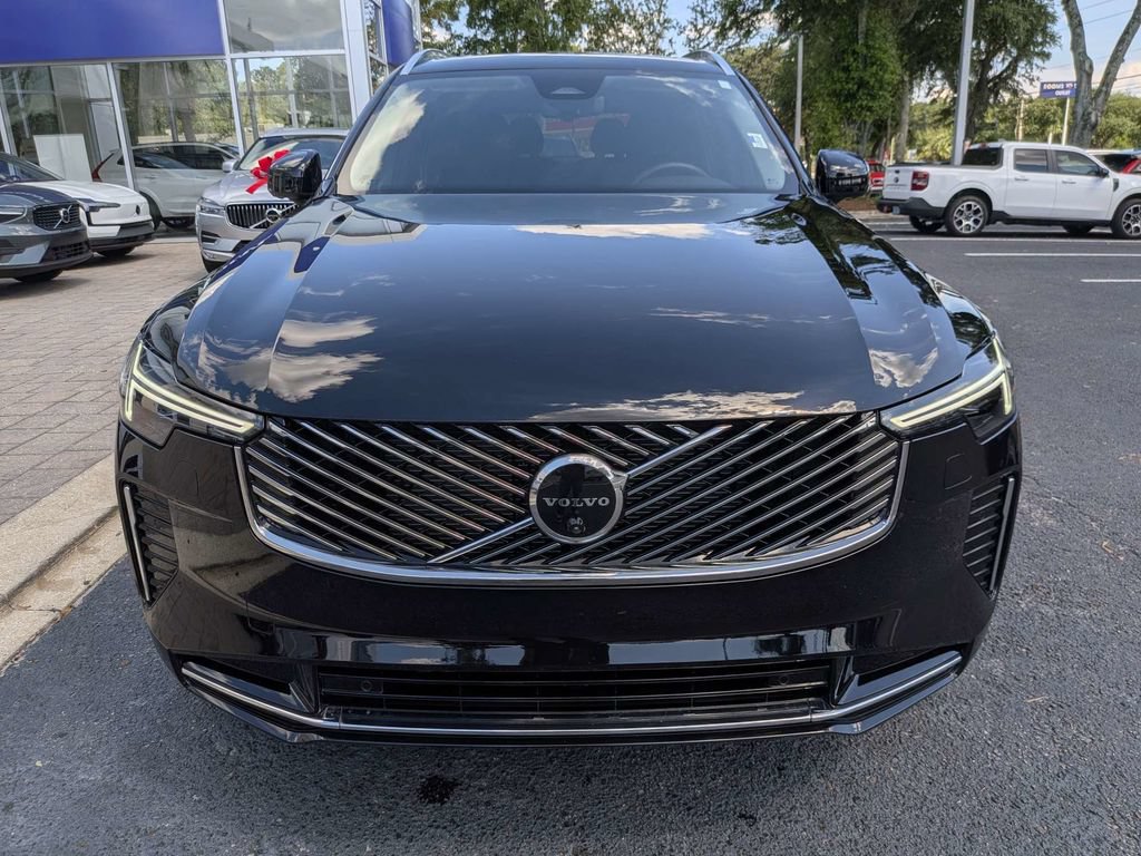 Certified 2026 Volvo XC90 B6 Plus w/ Protection Package Premier AWD/4WD image 9