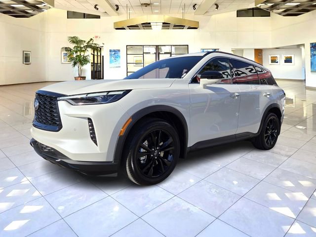 Certified 2025 INFINITI QX60 Luxe w/ Black Edition image 1