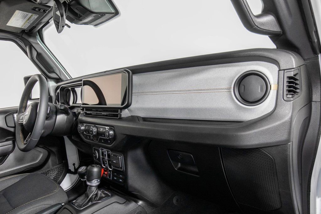 Used 2024 Jeep Wrangler Willys image 18