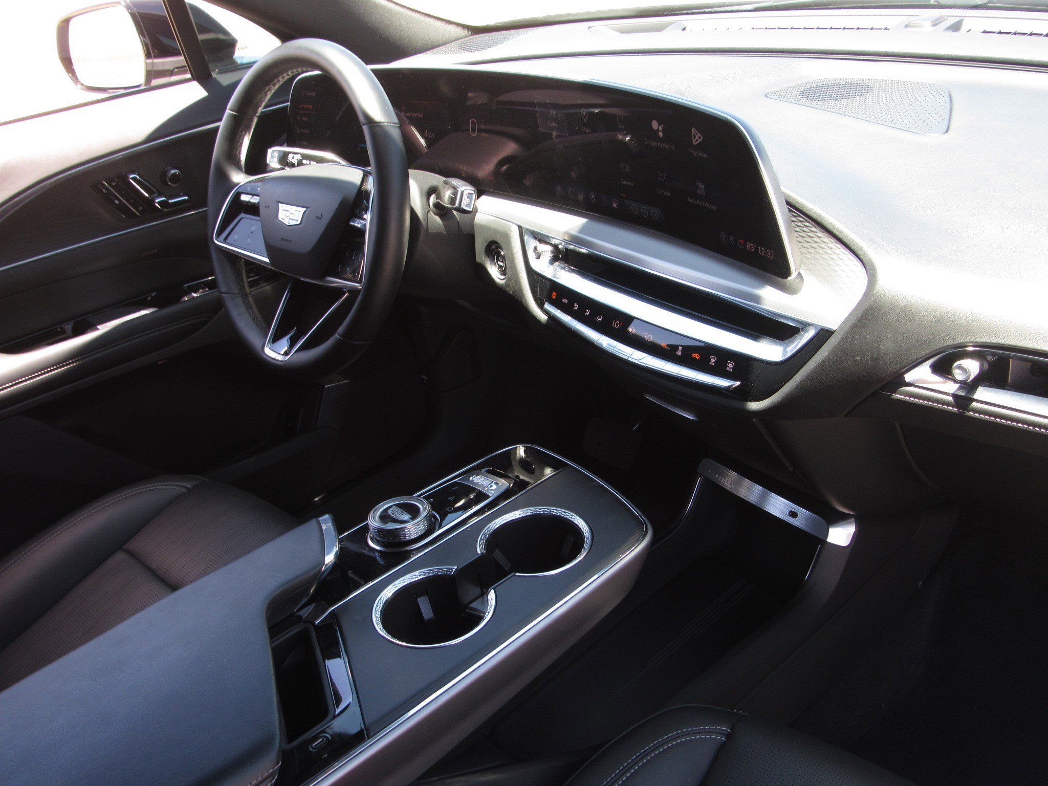 Used 2024 Cadillac Lyriq Sport RWD image 9