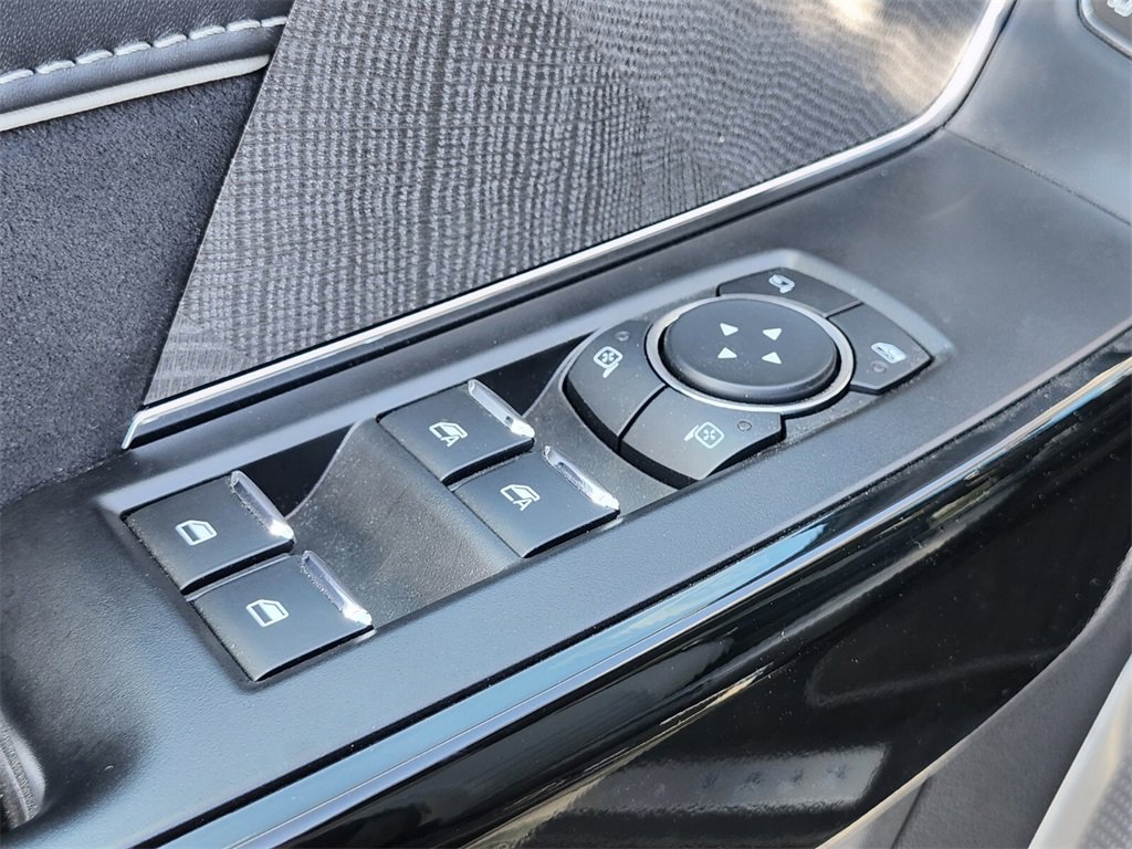 Used 2023 Ford F150 Lightning Platinum image 17