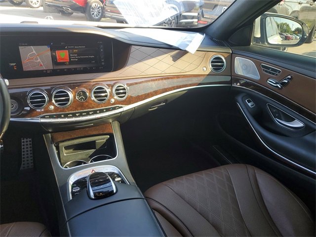Used 2018 Mercedes-Benz S 560 4MATIC Sedan image 17