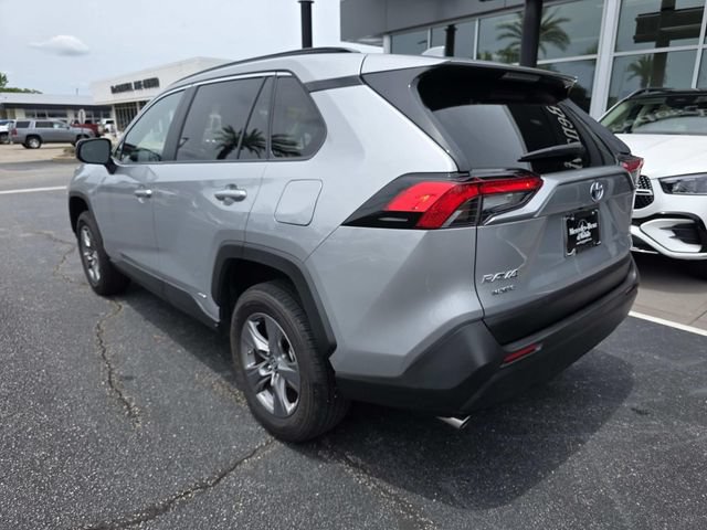 Used 2024 Toyota RAV4 LE AWD/4WD image 9