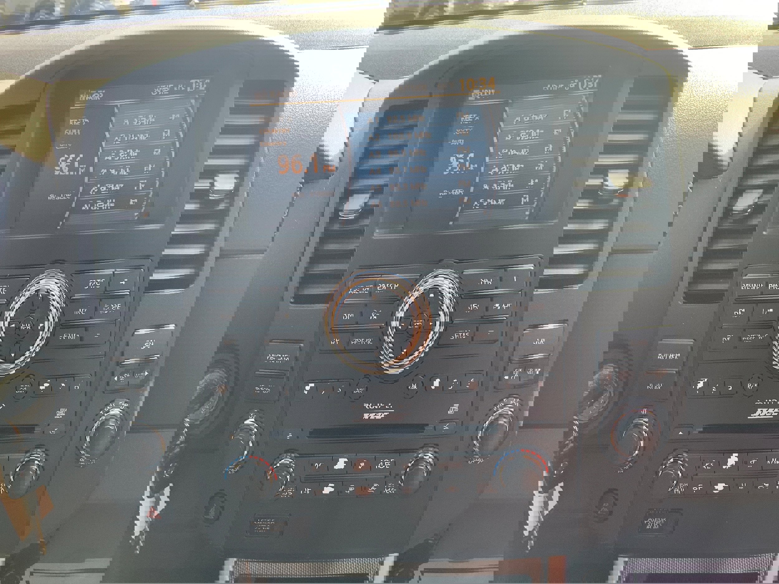 Used 2008 Nissan Pathfinder SE w/ Leather Pkg image 19