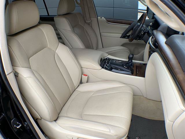 Certified 2021 Lexus LX 570 4WD w/ Luxury Package image 26