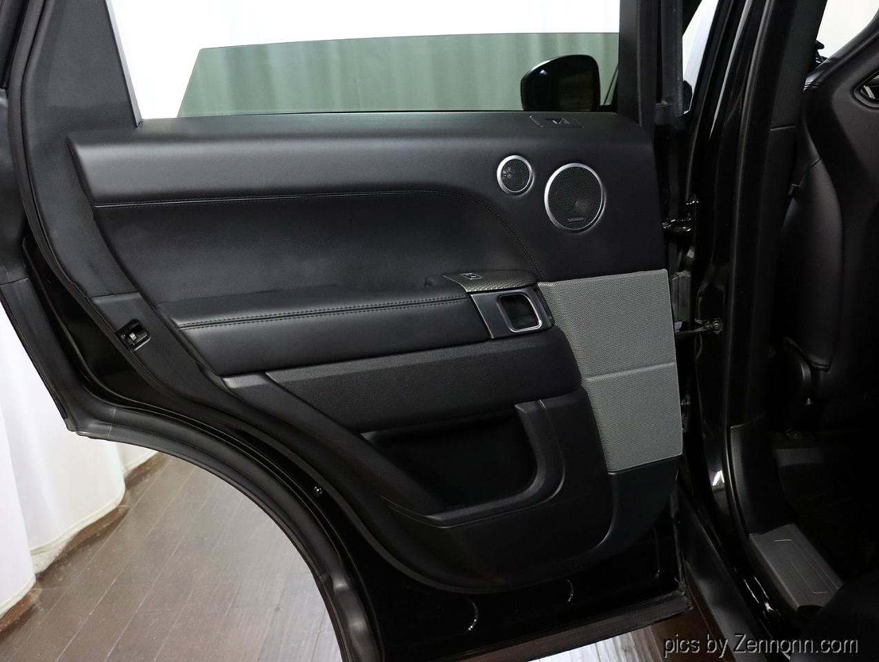 Used 2017 Land Rover Range Rover Sport SVR AWD/4WD image 31