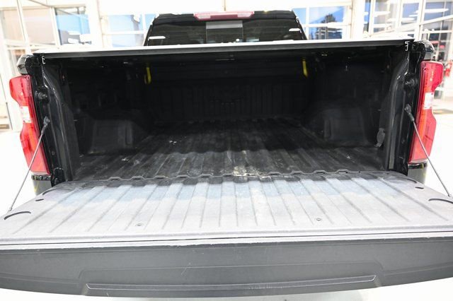 Used 2021 Chevrolet Silverado 1500 LT Trail Boss w/ Convenience Package II image 7