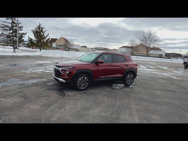 Used 2024 Chevrolet TrailBlazer LT w/ LT Cold Weather Package AWD/4WD image 5