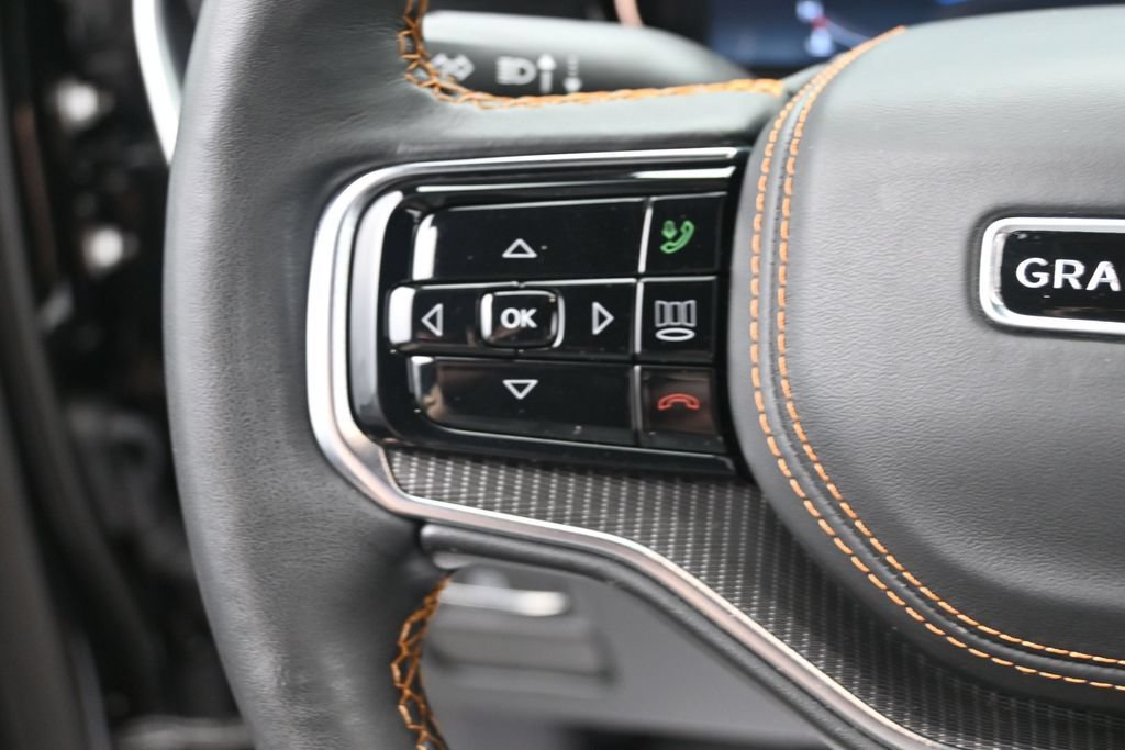 Used 2025 Jeep Grand Wagoneer Series III w/ Rear Seat Video Group 1 AWD/4WD image 30