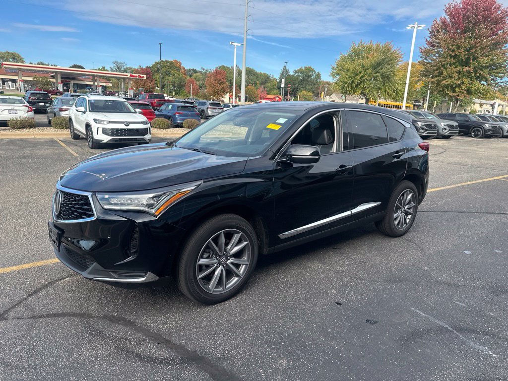 Used 2024 Acura RDX w/ Technology Package AWD/4WD image 3
