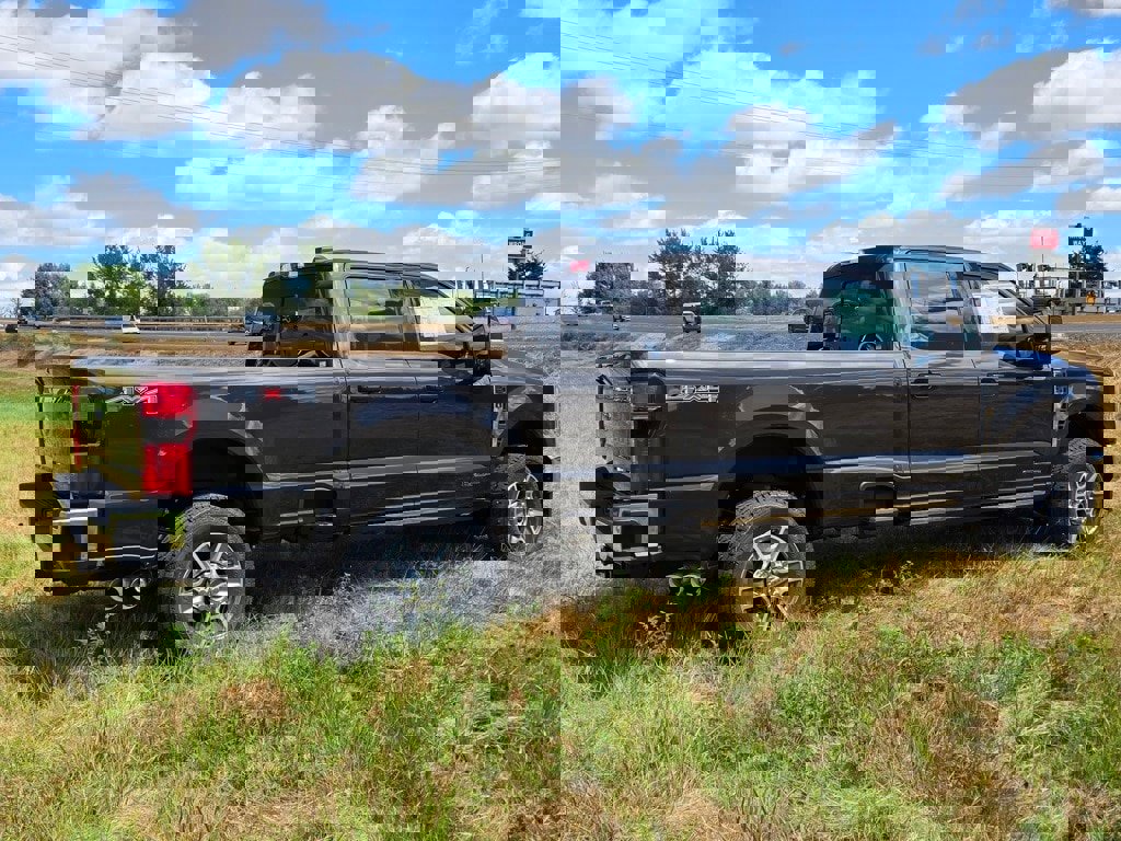 New 2025 Ford F350 Lariat w/ Lariat Ultimate Package image 32