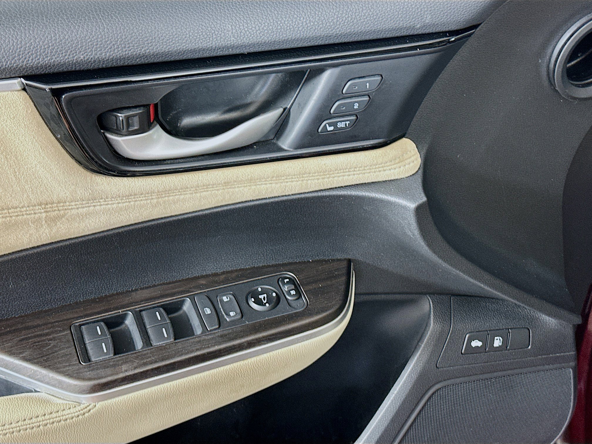 Used 2021 Honda Clarity Touring image 15