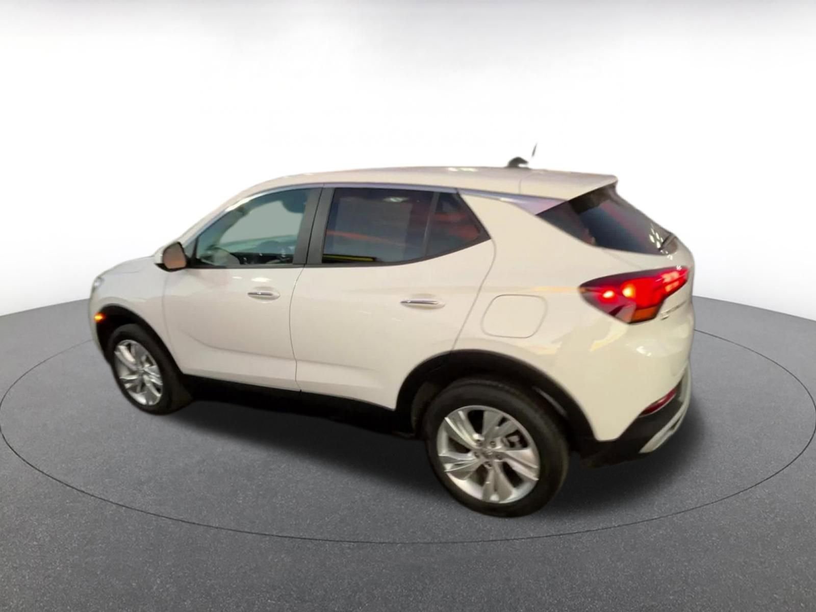 Used 2025 Buick Encore GX Preferred image 10