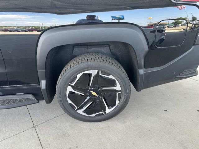 New 2025 Chevrolet Silverado EV LT w/ LT Premium Package image 16