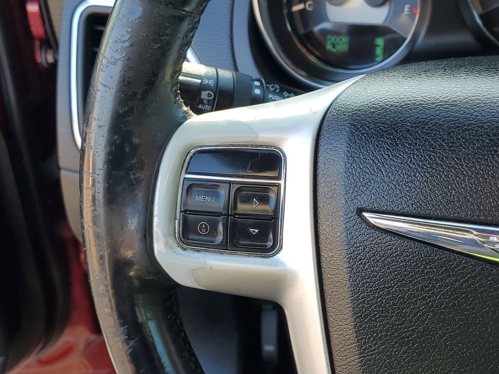 Used 2013 Chrysler 200 Touring FWD image 21