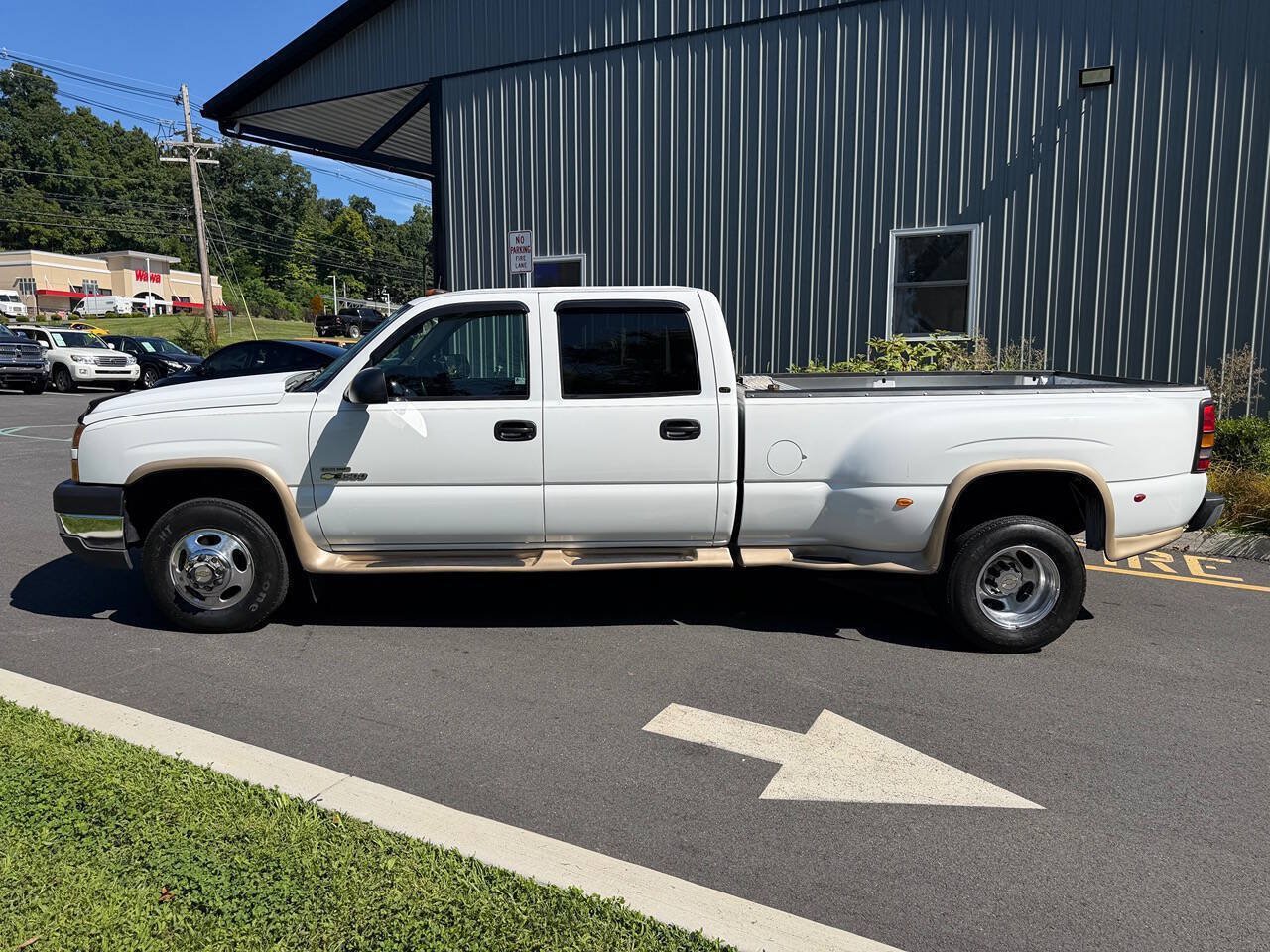Used 2005 Chevrolet Silverado 3500 LT w/ Heavy-Duty Power Package RWD image 3